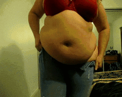 gaining-ni-ki:  Omg trying on my old skinny clothes is exhausting, Gifs from two