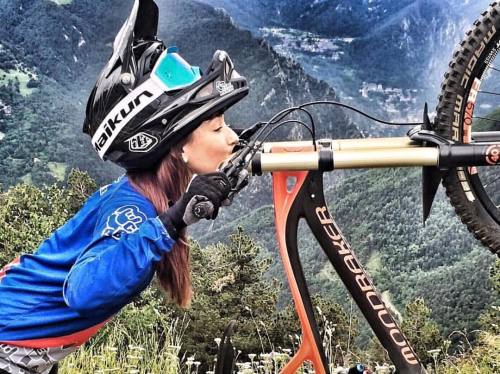 bikes-bridges-beer:#mondraker #mtb #bike #girl #mountainbike #love #downhill #dh #singletrack #freer