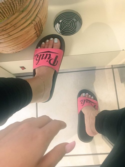 Cute Size 6.5 asian feet. FOLLOW HER and tell her she should start a foot modeling page!www.