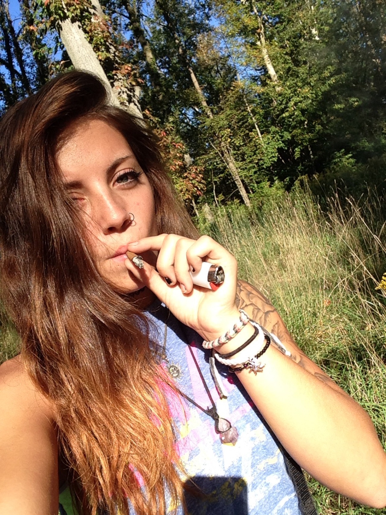 bongrippingbabe:  forest blunt 🙂
