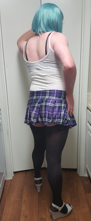 sissy-melissa-nsfw:Some more pictures of last night. I felt so naughty. Mistress did an amazing job 
