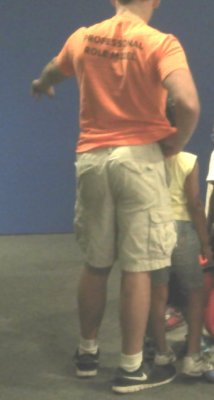 hotmusclebutts:  Hot guy at the Science Center.