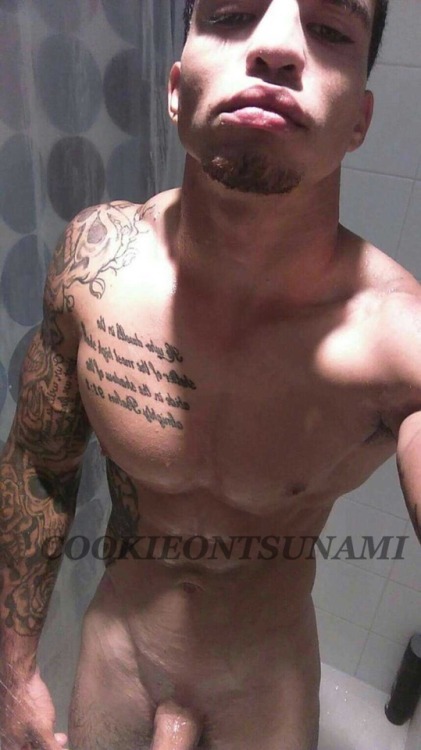 cookieontsunami:  James💦