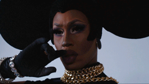 trixiemattell:Shea Couleé in Lipstick City