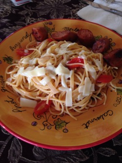 Mother&rsquo;s Dat one-pot pastaaaaaaaa. It came out delicious :3