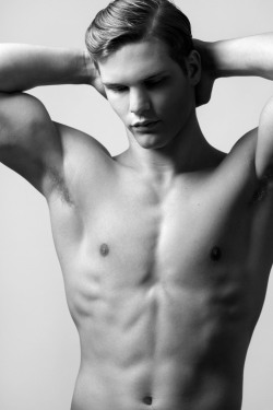 nicemale:  Austin Scoggin