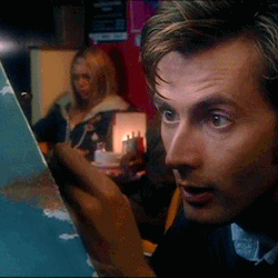 whatisyourlefteyebrowdoingdavid:  Tenth Doctor + it goes ding when there’s stuff. 