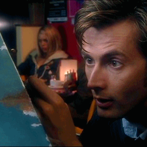 whatisyourlefteyebrowdoingdavid: Tenth Doctor + it goes ding when there’s stuff.