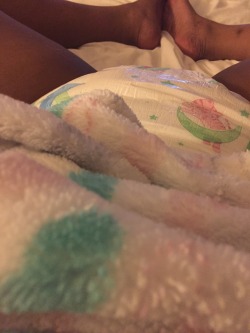 babieprincessxo:  my blankey is the softest