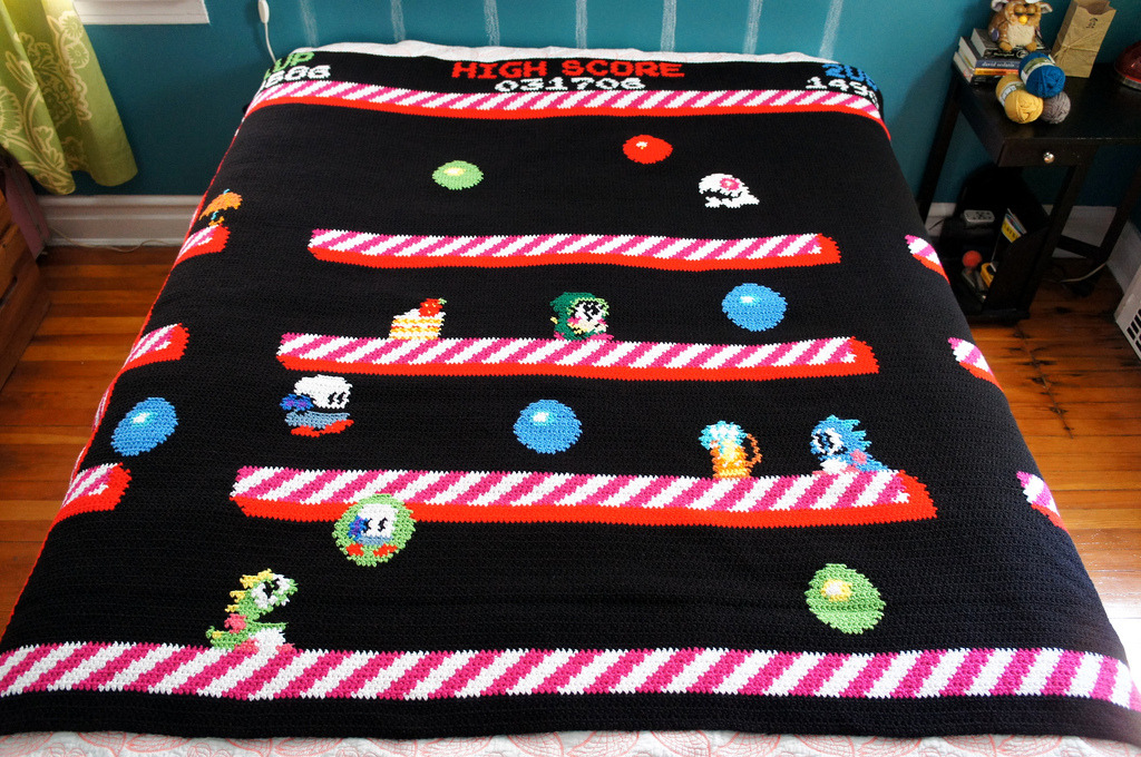 it8bit:  Bubble Bobble Inspired Afghan This Bubble Bobble inspired afghan measures