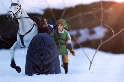 gameandgraphics:Zelda toy photography has been quite popular on Instagram for some time now, especia