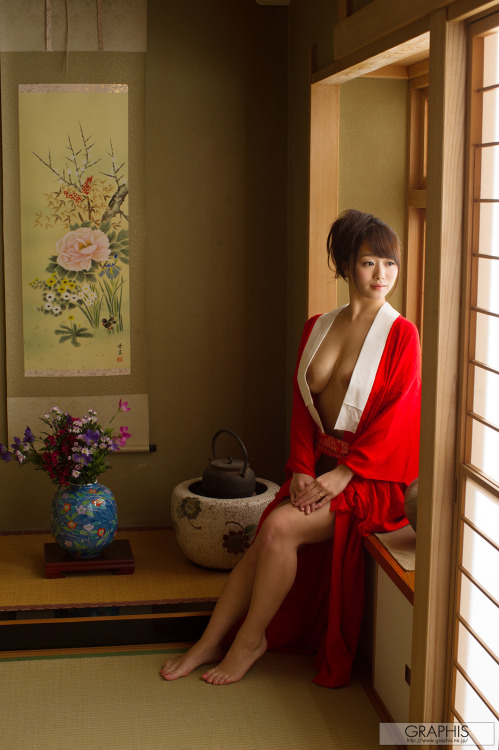 jaylovesasians:  Marina Shiraishi - jaylovesasians.tumblr.com  She is so adorable gorgeous beautiful body I love her breast