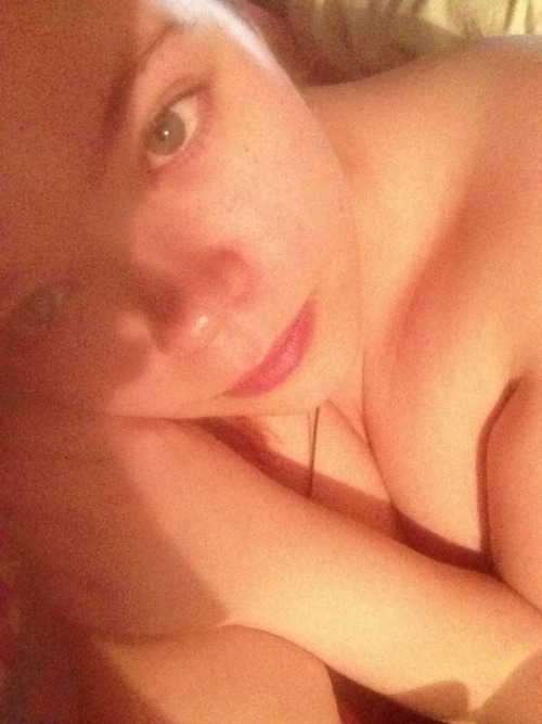 lovethechub:  Now don’t tell me curves aren’t inviting…. ;) http://thelonelymetropolitan.tumblr.com