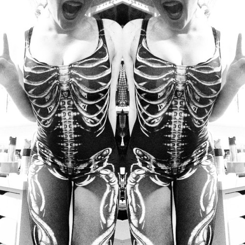 Black milk is the best!! @blackmilkclothing #blackmilkclothing #sharkie #bmuk #body #catsuit #selfie