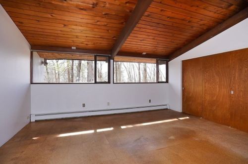Sex househunting:  5,000/4 br/2475 sq ftSudbury, pictures