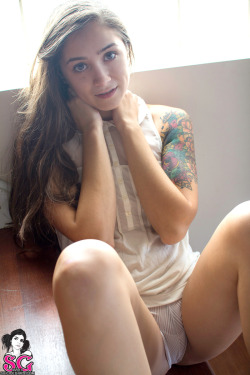 past-her-eyes:  Dimples Suicide  dimples.suicidegirls.com