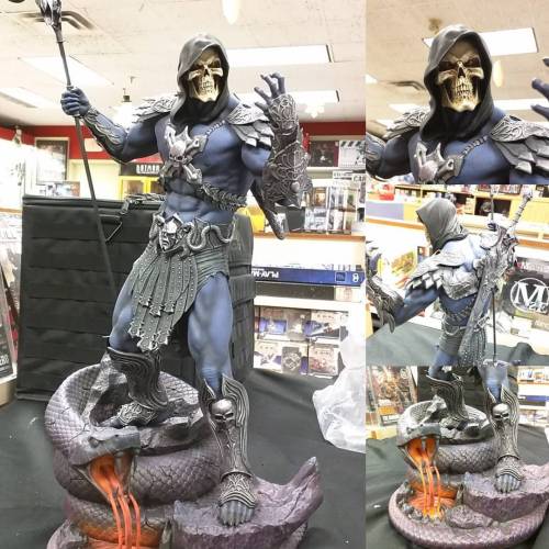 #skeletor premium format statue from #sideshowcollectibles. #heroesworld #markham #statues #collecti