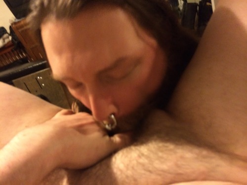 jeranland: beardeddonna:Jeran and I part two. :)This was one of the hottest play-times I’ve ever had