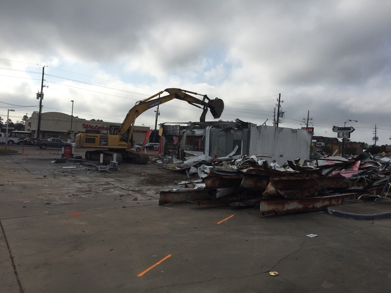 Shell Gas Station at 1960 & Ella Blvd. being demolished.