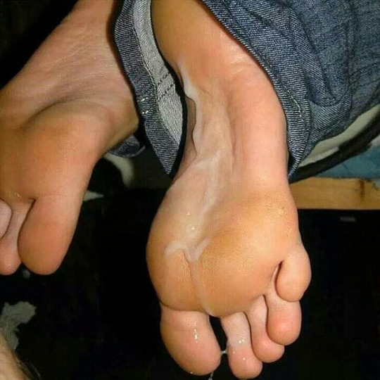 Only Cummy Toes !