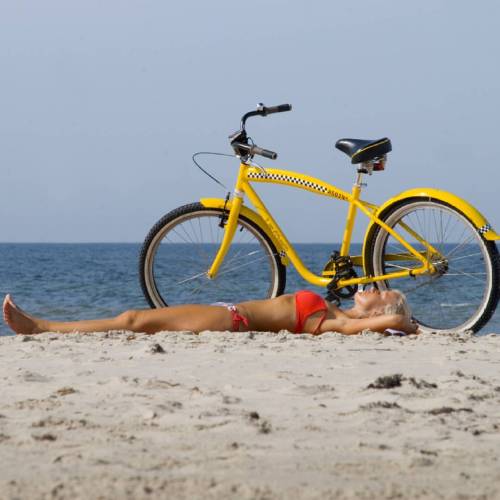 masyc:  #liepaja #liepāja #lv #liepajabeach #latvian #velosipeds #velitas #taxi #taxibike #cycle #bi