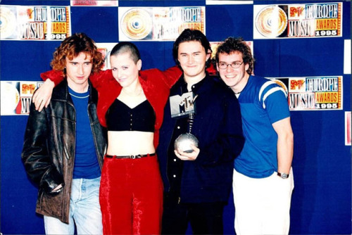 Best Song at MTV Europe Music Awards: “Zombie” by The Cranberries (1995)