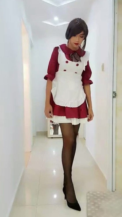 I am a cute maid!