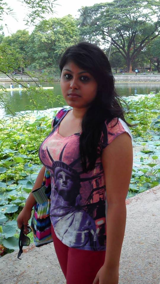 fuckmydesiwife:  Bangladeshi girlfriend exclusive photos 