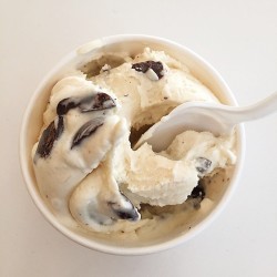 sweetpaulmagazine:  Chocolate Oat Ice Cream