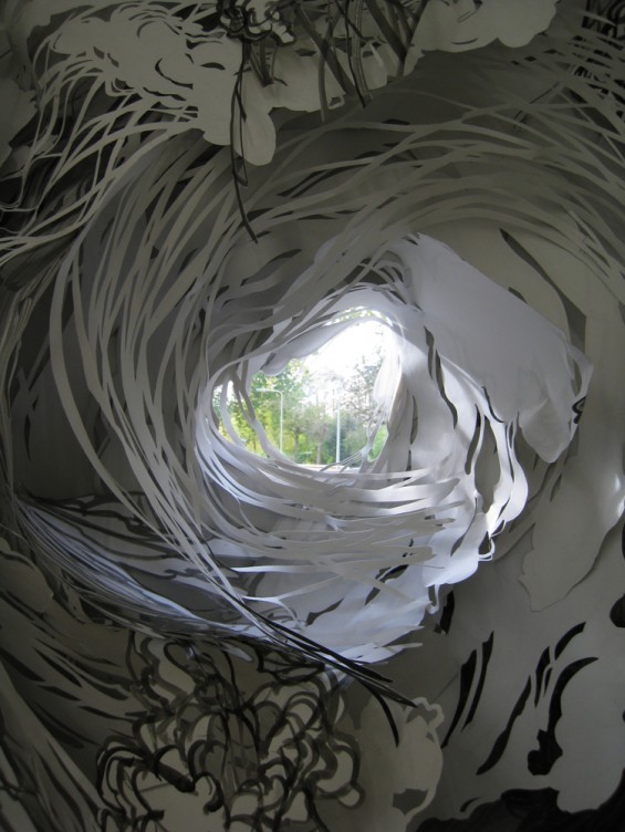 archiemcphee:  Mia Pearlman is a paper artist based in Brooklyn, New York who creates