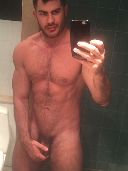 girthfan:  colungafrank:  26 yo escort  Huge fatty