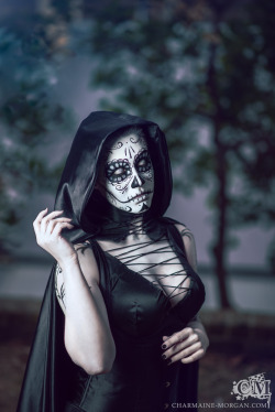 soylentcosplay:  “I’m crazy for trying, crazy for crying and I’m crazy for loving you.”Character: Death from Deadpool: the Video gameCosplay by Jen of Soylent CosplayPhotography by Charmaine Morgan Photography