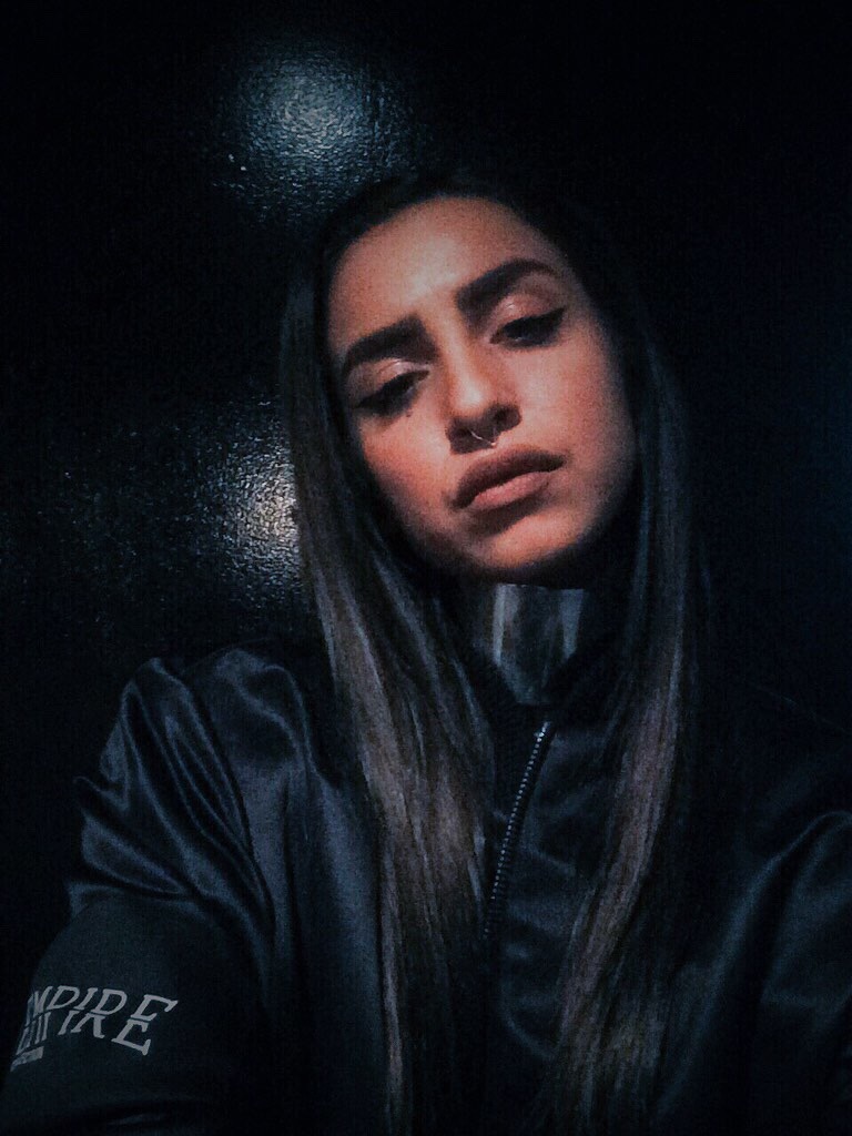 marzxleon:  Marz Léon