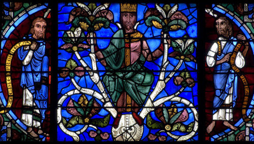 Seraph and Tree of Jesse vitrail in Charters Cathedral, 1145