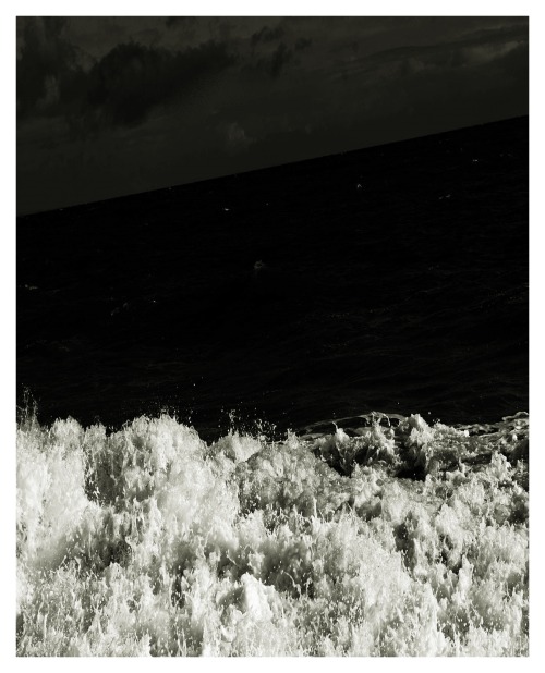 stonelantern: White surf , dark sea by stonelantern