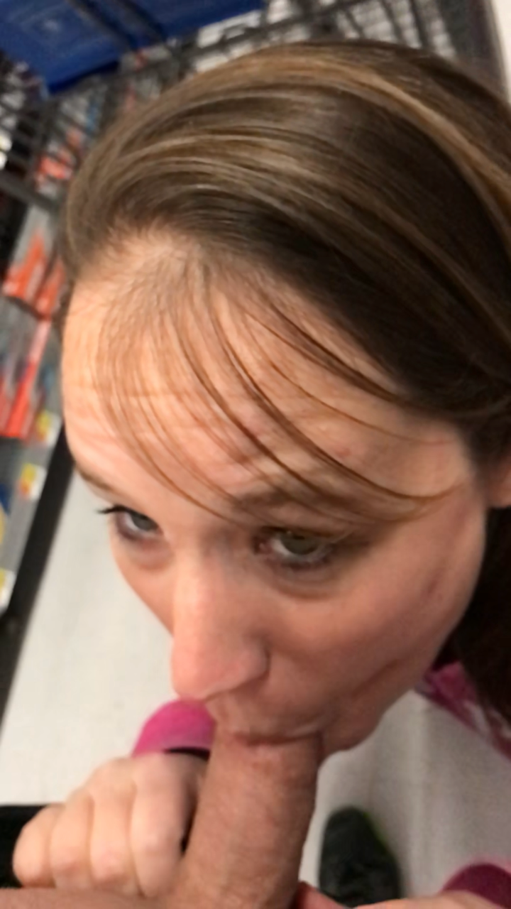 8mygirl4andi5:  @mwmlkg4fun still think the video from @walmartflash is a fake? Maybe