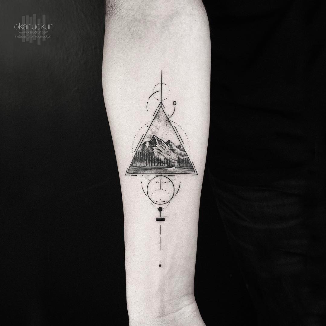 35 Minimalist Tattoos with Awesome Design Ideas