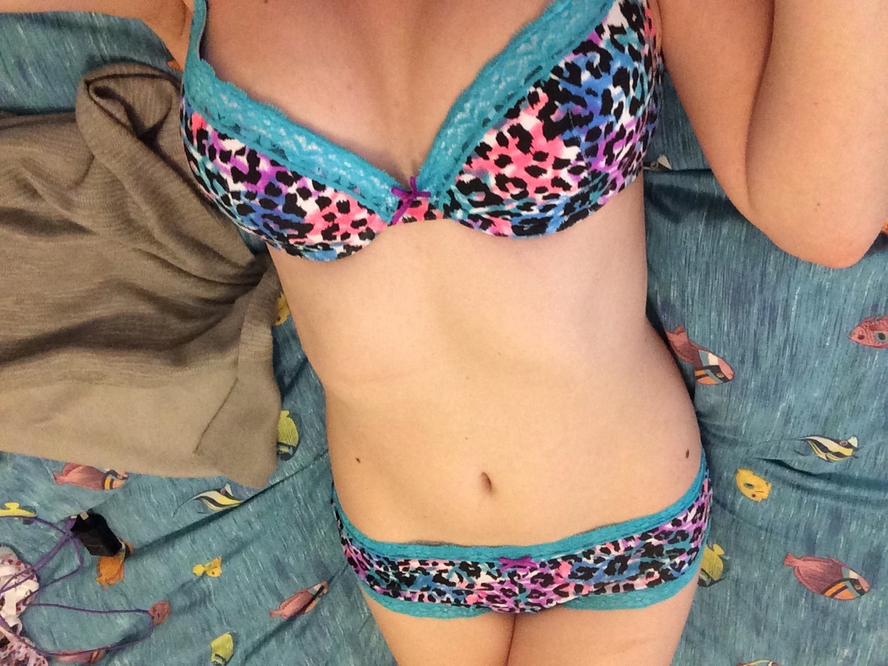 ssexual-desire:  Who else likes my sexy new lingerie ;) come talk to me in my ask