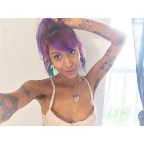pixieshitglitter:✨ Contrary to popular belief, pixies do share✨ My playground = Your playground, let’s play at Chaturbate ❤️
