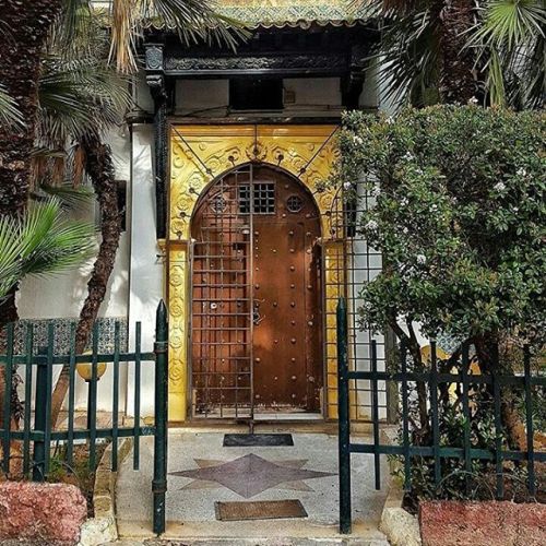 If only life in Algeria would be as peaceful as this door and it setting&hellip; Thanks @boutheina_b