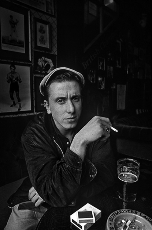 “It is not my intention to just be a rich and famous person,that would be pretty boring.”Tim Roth by