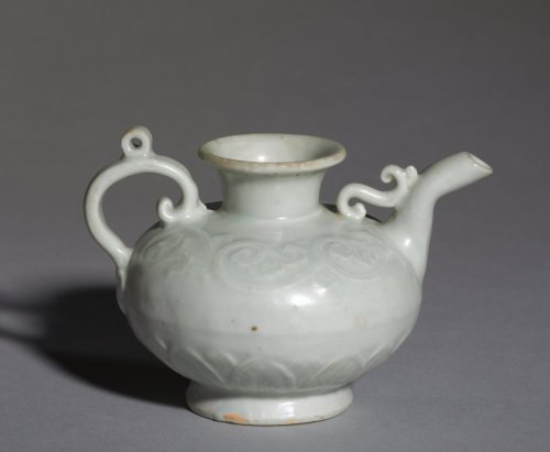 Ewer with Floral Scrolls and Plaintain Leaves in Relief: Shufu Ware, early 14th Century, Cleveland M