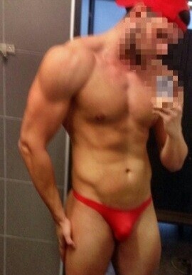 thong-jock:  thong-jock:  Super hot thonger polpicek. Perfect body for thonging!
