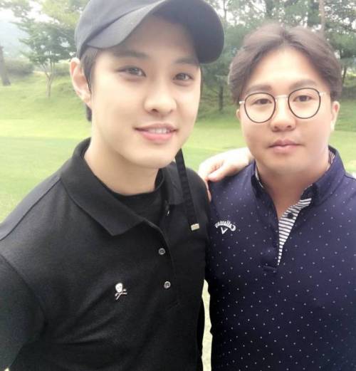 blaq-o: Seung Ho - on golf course www.instagram.com/cho.y.m/www.instagram.com/p/BbV2