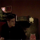 pavelchekovs:neurodivergent headcanons - autistic and schizophrenic elliot alderson (mr. robot)bonus