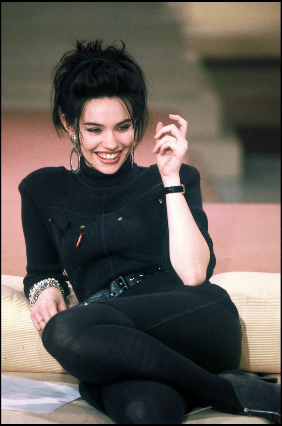 fuckyoubeatricedalle:  Encore une rareté !!!