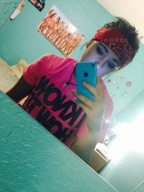 ayesurfsup:  Thuggin 2nite