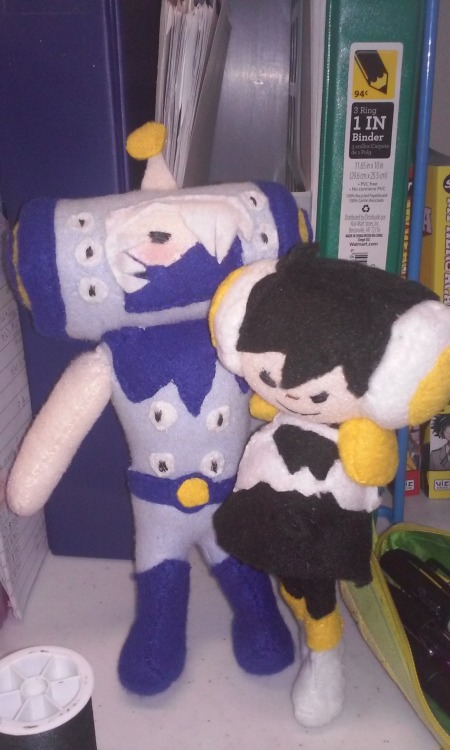 hullo-babs-stuff:  Katamari Shouji and Sero… also Tsuyu!  my sis made me tsuyu!!!!
