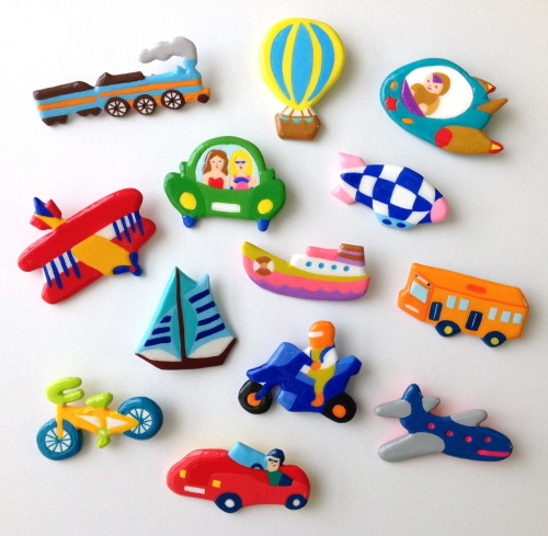 My art works were printed in the book. If you are interested,please do have a look.「minneで人気の手作りアクセサ