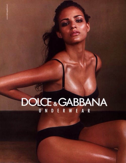 fileformat:  fernanda tavares + christian monzon d&g spring 04 
